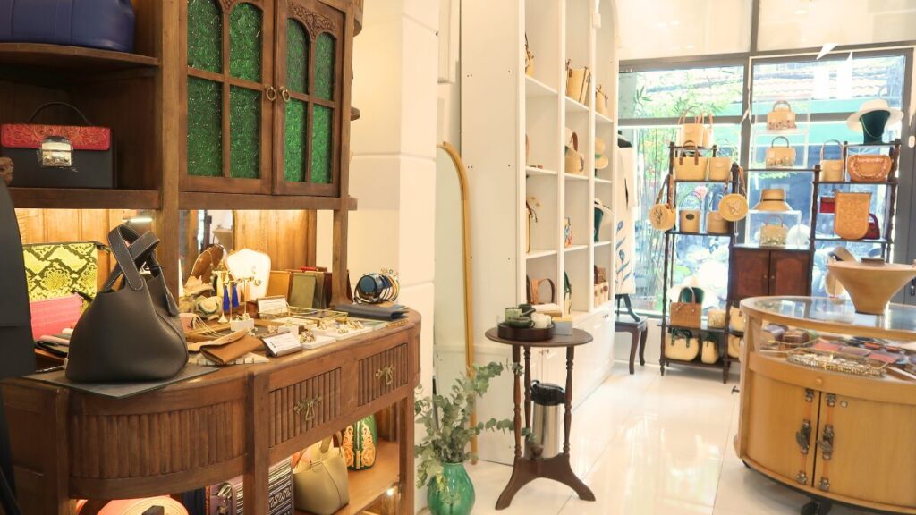 Exterior view of Thị House Thảo Điền, a creative hub in Ho Chi Minh City that gathers Vietnamese women artisans and sustainable brands.