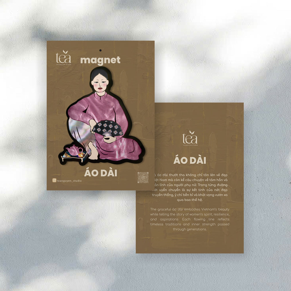 鮮やかなピンク色のアオザイを身にまとった女性を描いたTeanguyen Studioのイラストマグネット。ベトナム文化の優美さを伝えるカード付きで、旅の記念やギフトに人気のアジアン雑貨。