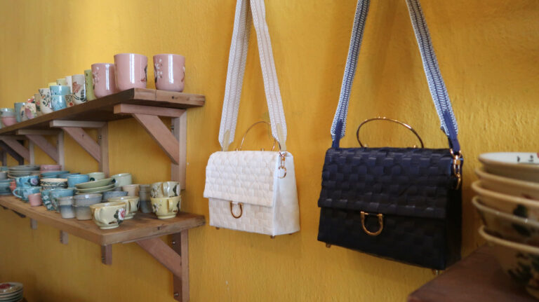 Stylish PP band plastic woven bag designed for everyday use